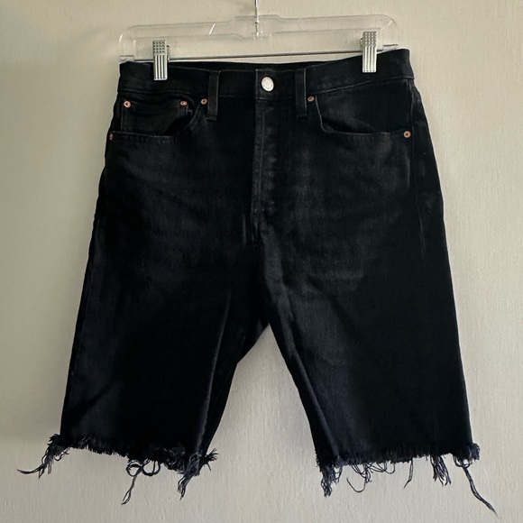 Aritzia Denim Forum Black Button Fly ‘The Yoko Bermuda Short’ size 28 EUC - Picture 3 of 11